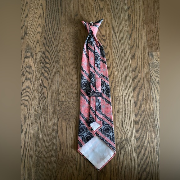 VINTAGE TIE | Snapper brand. Amazing pattern! - Picture 2 of 3